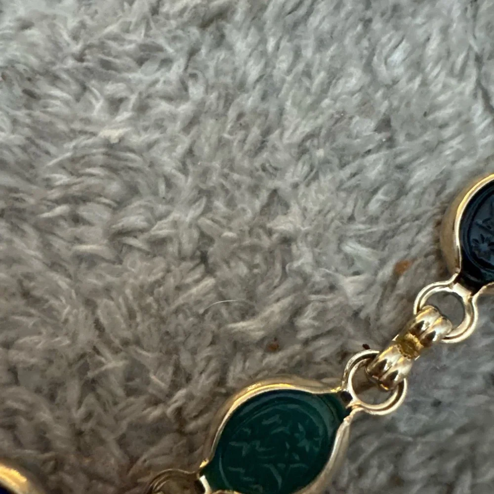 EUC multi stone gold tone bracelet